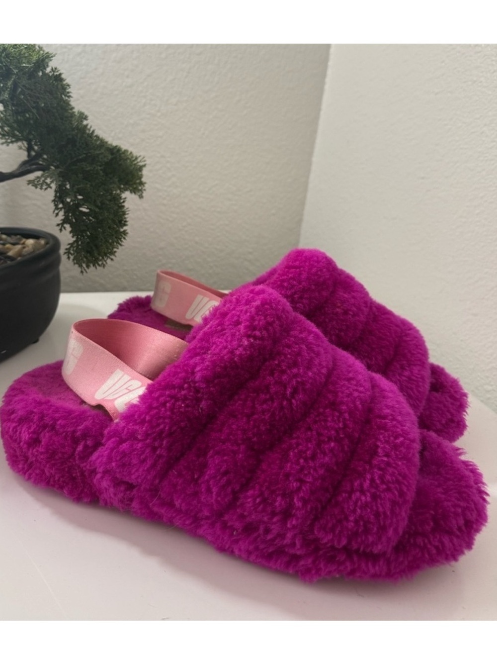 UGG Fuchsia Fluffy Slippers - Picture 1 of 6